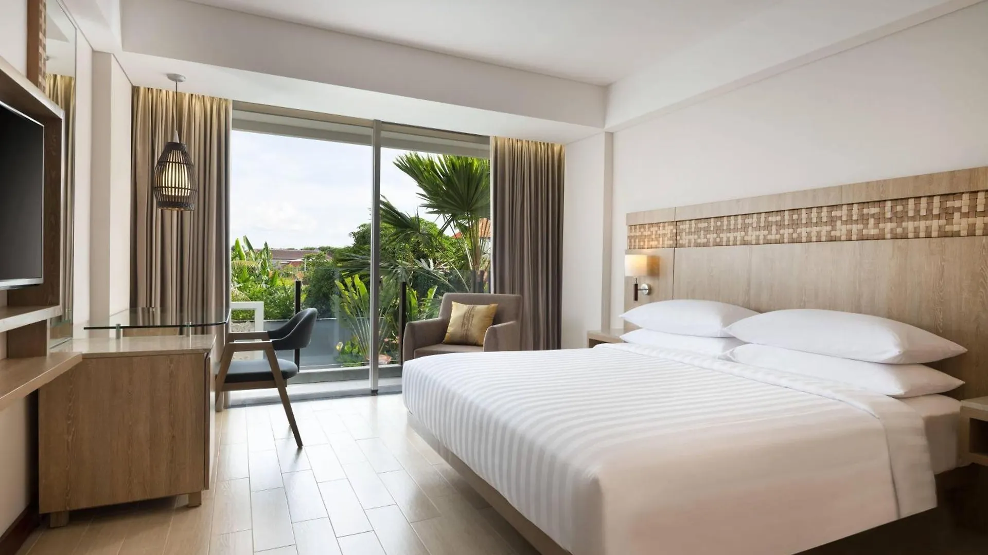 Fairfield By Marriott Bali Legian Hotel
